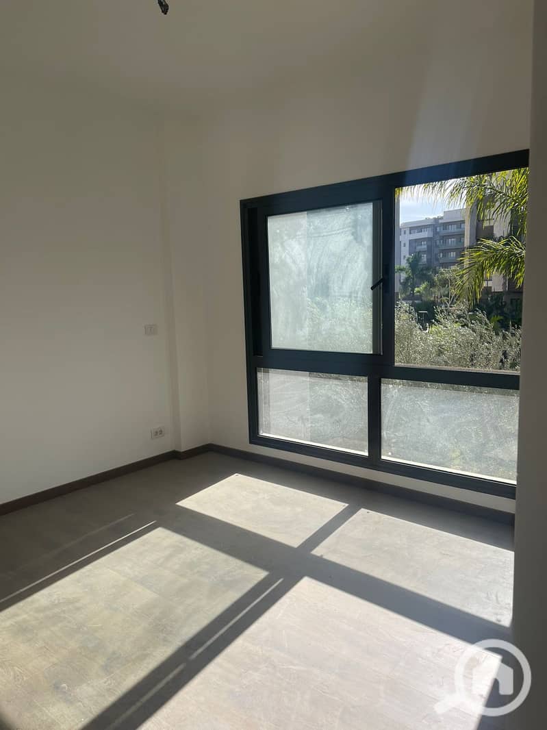 10 fb7572f2-f4fe-4953-8c42-411bd254407f. jpg