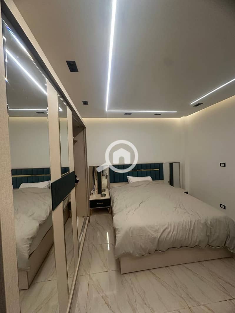 5 6dfc71bb-349f-4c90-b19d-e7023156b547. jpg