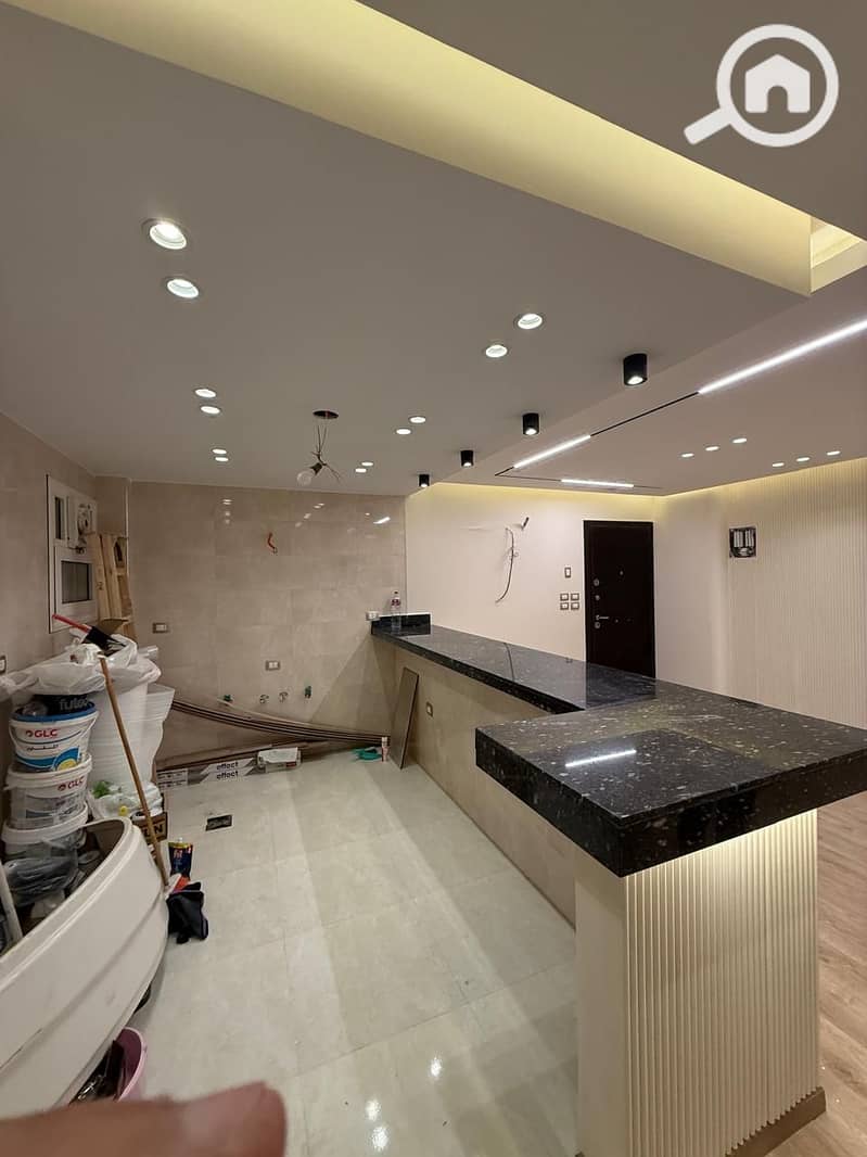 12 f8734ca2-3816-42e9-9707-af4974fd5f70. jpg