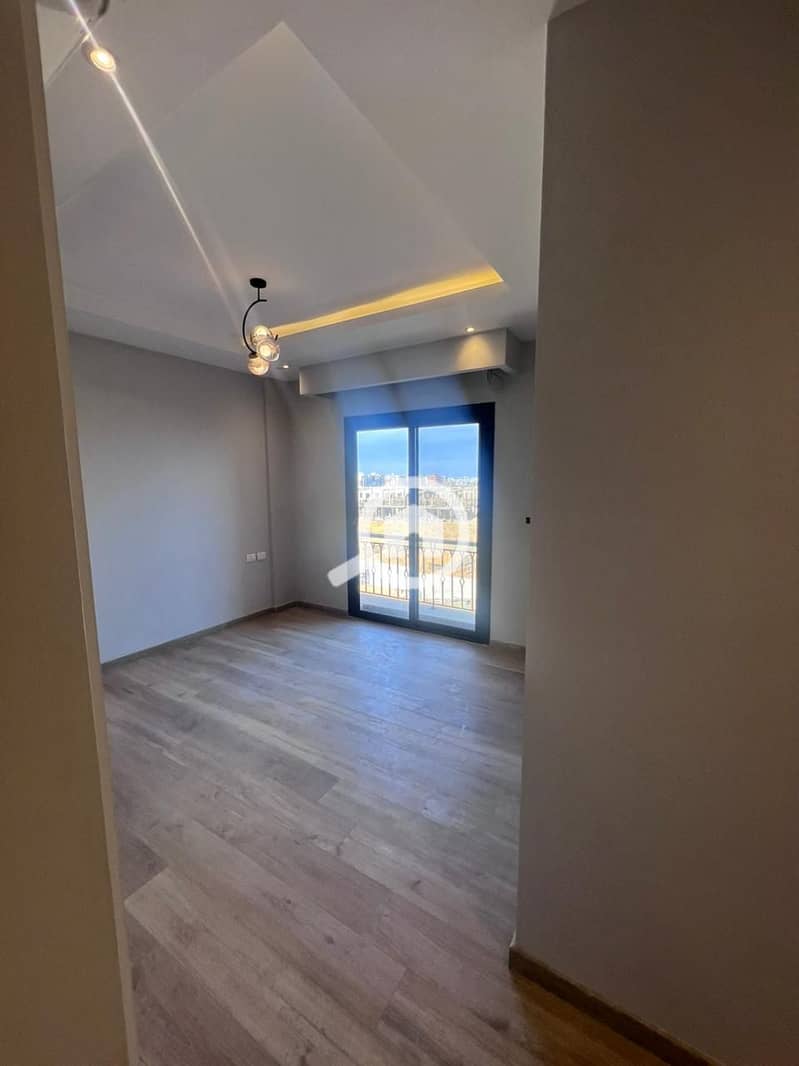 4 WhatsApp Image 2025-12-28 at 11.24. 10 AM (2). jpeg