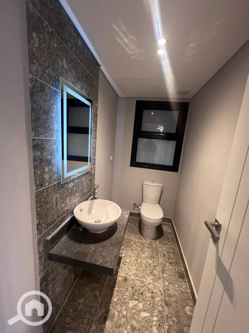 7 WhatsApp Image 2025-12-28 at 11.24. 12 AM (2). jpeg