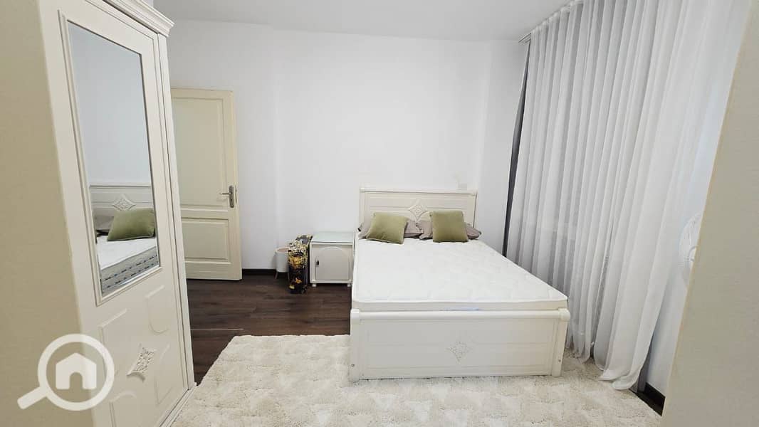 4 321147ee-ad8e-47d6-bd02-d71f1bc8e840. jfif. jpg