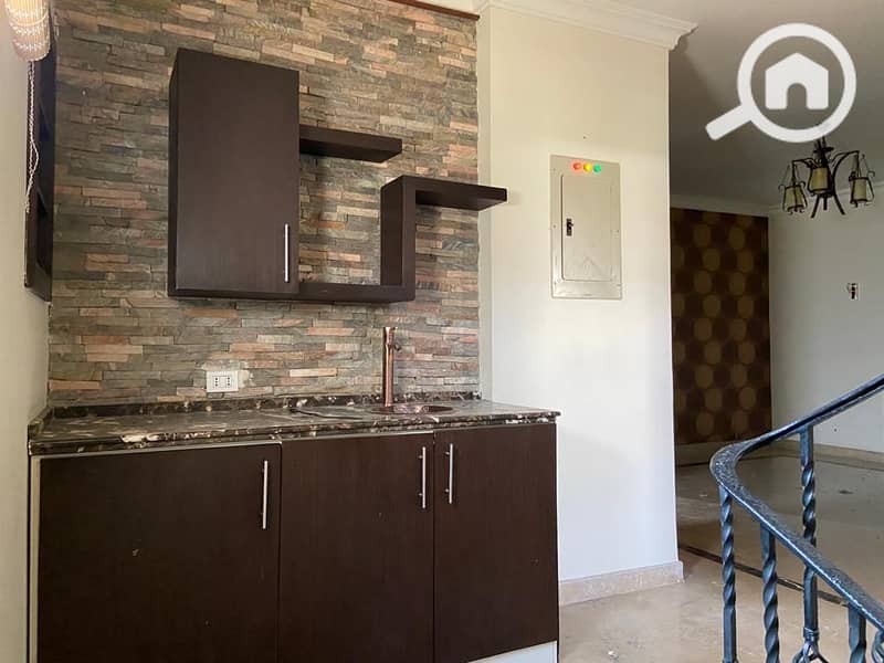 3 9c5f177a-9ac7-4116-b10e-d27a1b841127. jpg