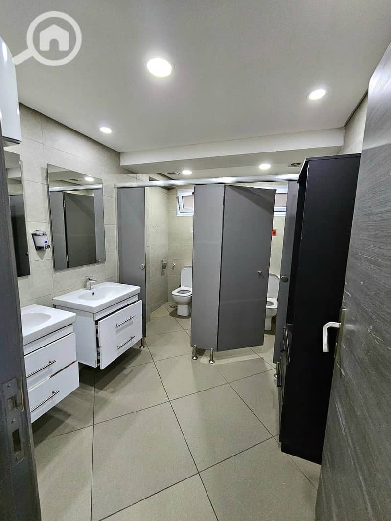 6 WhatsApp Image 2025-12-27 at 2.11. 50 PM. jpeg