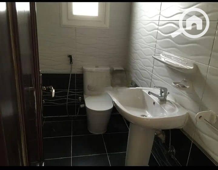 8 0591fd4c-9779-46d6-affc-379d9506ec57. jpg