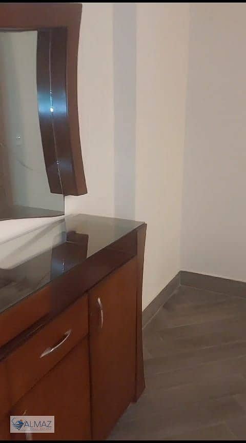 50 WhatsApp Image 2025-12-31 at 4.58. 38 PM (4). jpeg