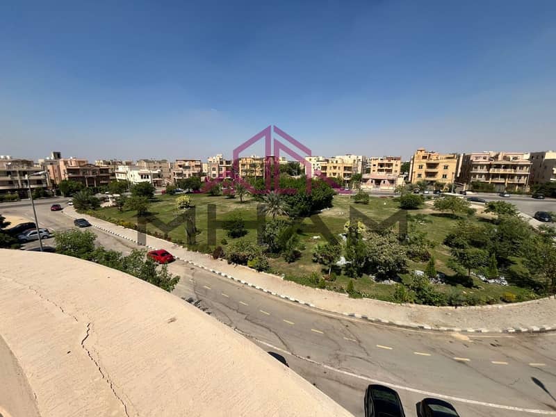 8 photo_5954096111884635375_y. jpg