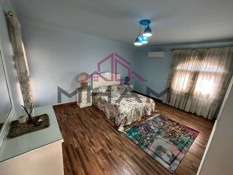 13 photo_5954096111884635380_y. jpg