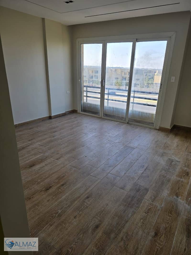 3 WhatsApp Image 2025-12-31 at 4.44. 53 PM. jpeg