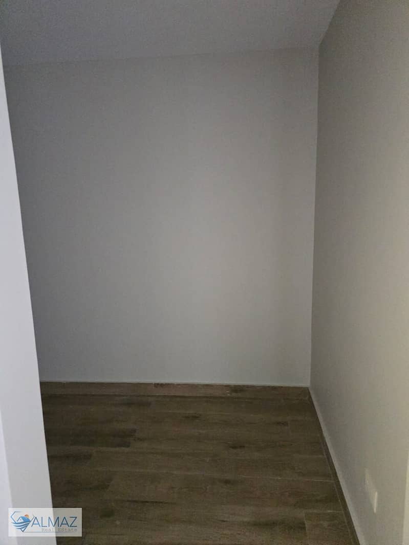 9 WhatsApp Image 2025-12-31 at 4.44. 55 PM (2). jpeg