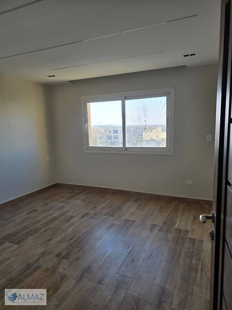 10 WhatsApp Image 2025-12-31 at 4.44. 56 PM (3). jpeg