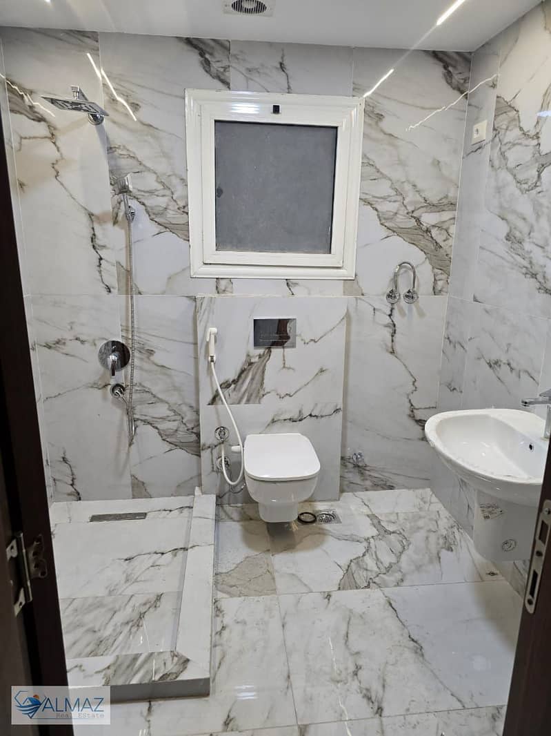 21 WhatsApp Image 2025-12-31 at 4.44. 58 PM (1). jpeg