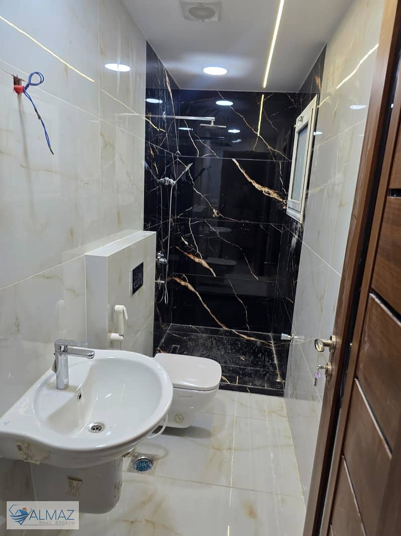 22 WhatsApp Image 2025-12-31 at 4.44. 58 PM (2). jpeg