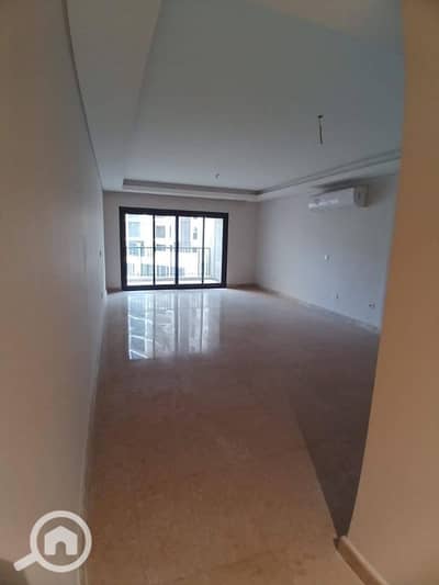 3 Bedroom Flat for Sale in Sheikh Zayed, Giza - WhatsApp Image 2025-12-27 at 2.23. 23 PM (3). jpeg 3 Bedroom Flat for Sale in Sheikh Zayed, Giza - WhatsApp Image 2025-12-27 at 2.23. 23 PM (3). jpeg
