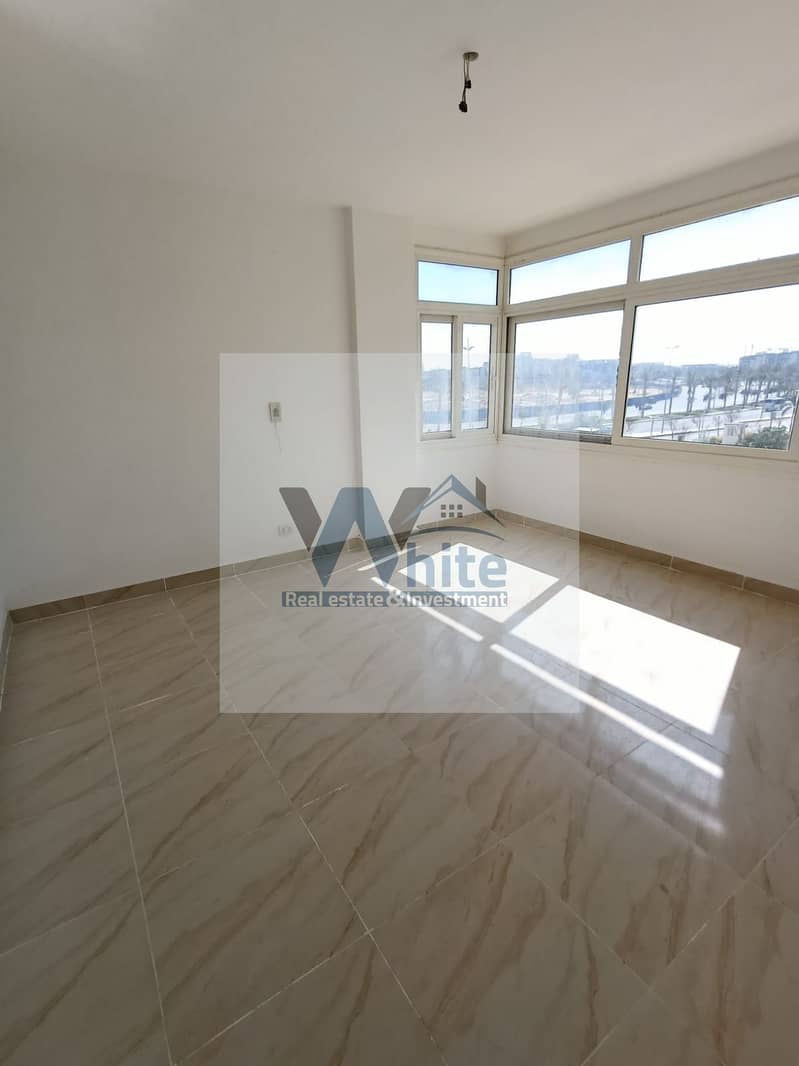 9 abd10f89-a56c-48d1-8f2c-1c1e9e284119. jpeg