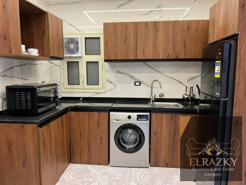 4 8c186019-b708-4bcb-8d6d-35c4a7476b26. jpg