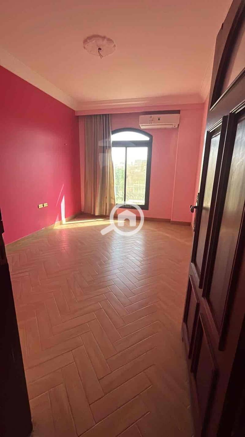 4 89e95b70-bae6-4eef-92f0-92147109b75c. jpg