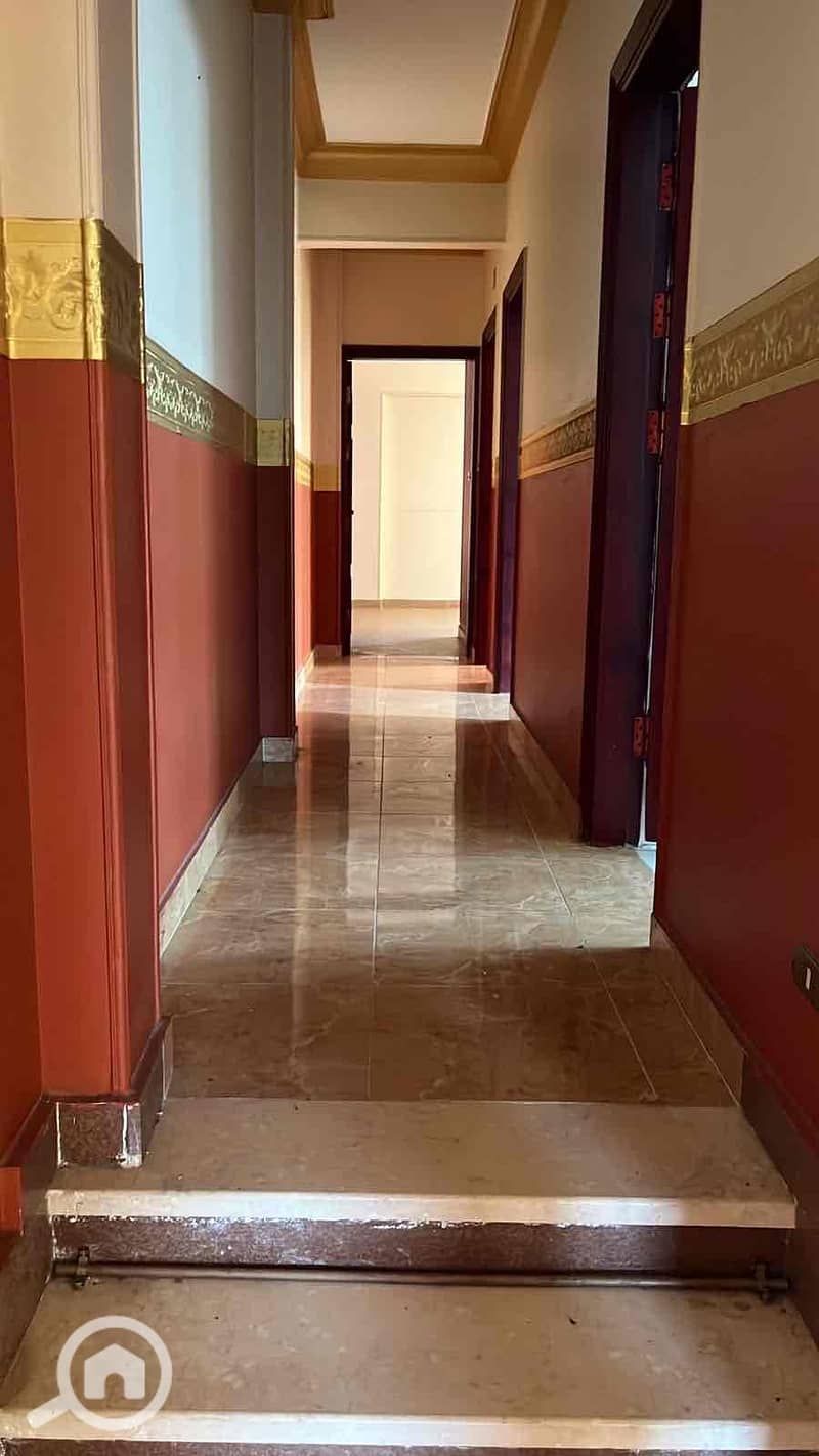 7 5c46eec4-6bf3-49fa-8259-cefa287e49dd. jpg