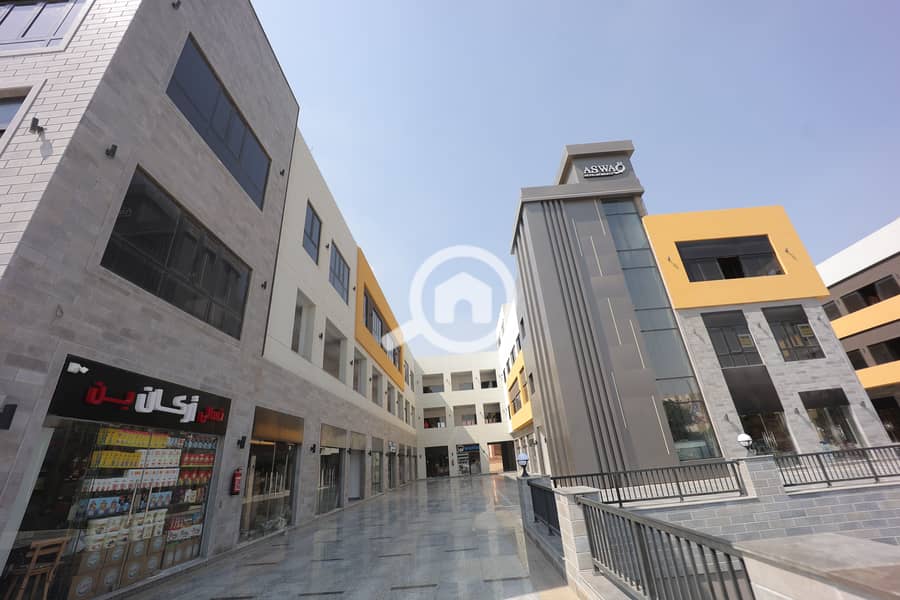 5 KORY8162 - Copy. JPG