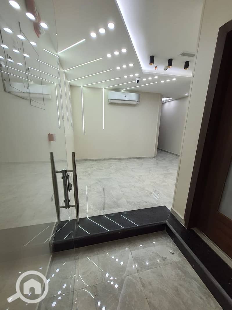 3 2328922d-9c98-4029-b1de-9281aeb3212a. jpg