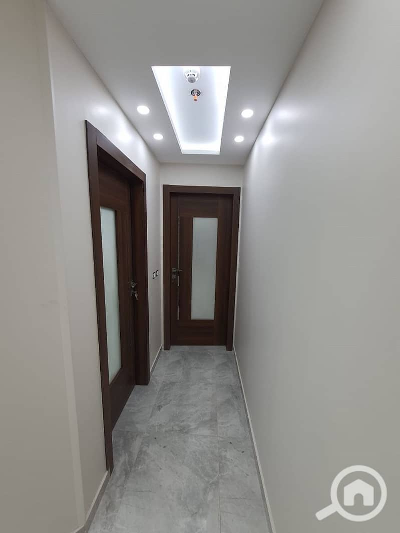 4 e6057428-2313-4ed3-9bdd-5a6f6e544dde. jpg