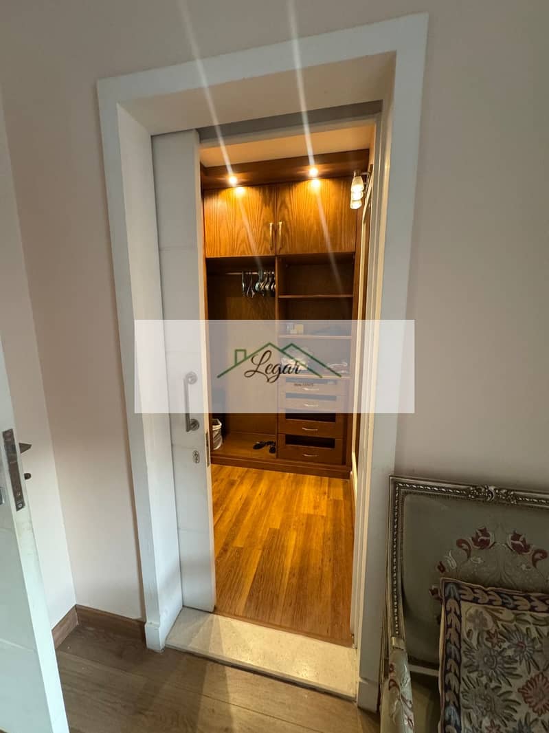 8 161ddedd-5a0a-459e-8b29-a75f5c3eeb36. jpg