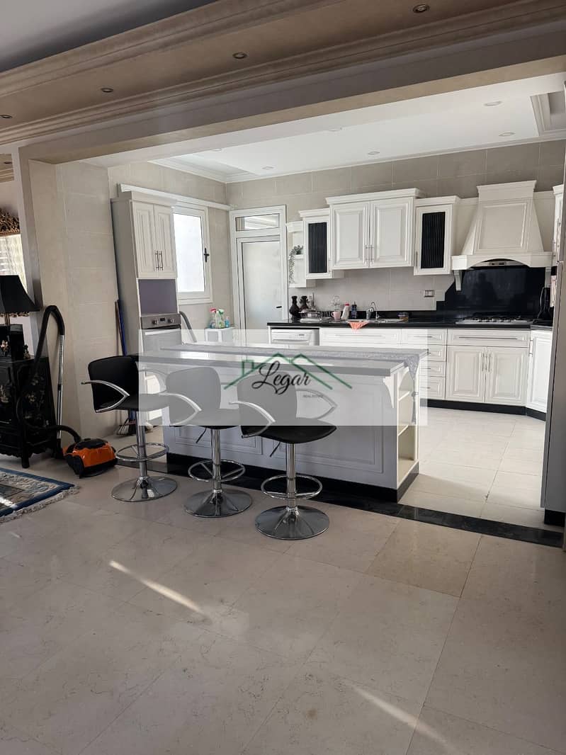 9 021d5eee-6055-42e2-9f46-225477b2cf64. jpg