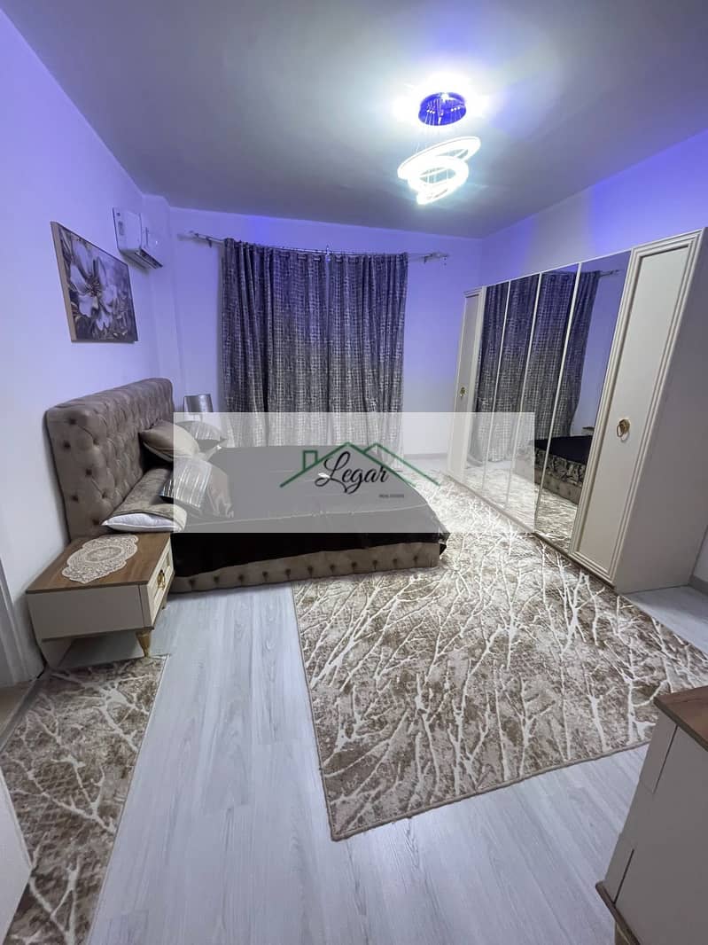 4 37d76b92-a45b-41a1-9b33-90d8019c7dc2. jpeg