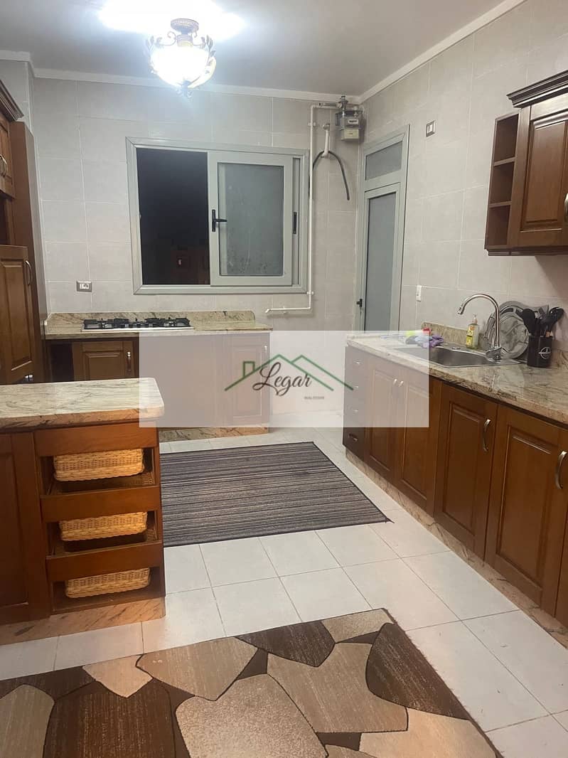 7 856b769c-a8d7-455f-892c-3ee0efe7e5e8. jpeg