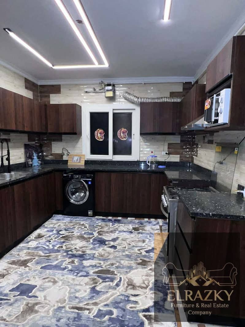 6 ca8909e7-8867-4105-9c2f-8050726c4dd9. jpg