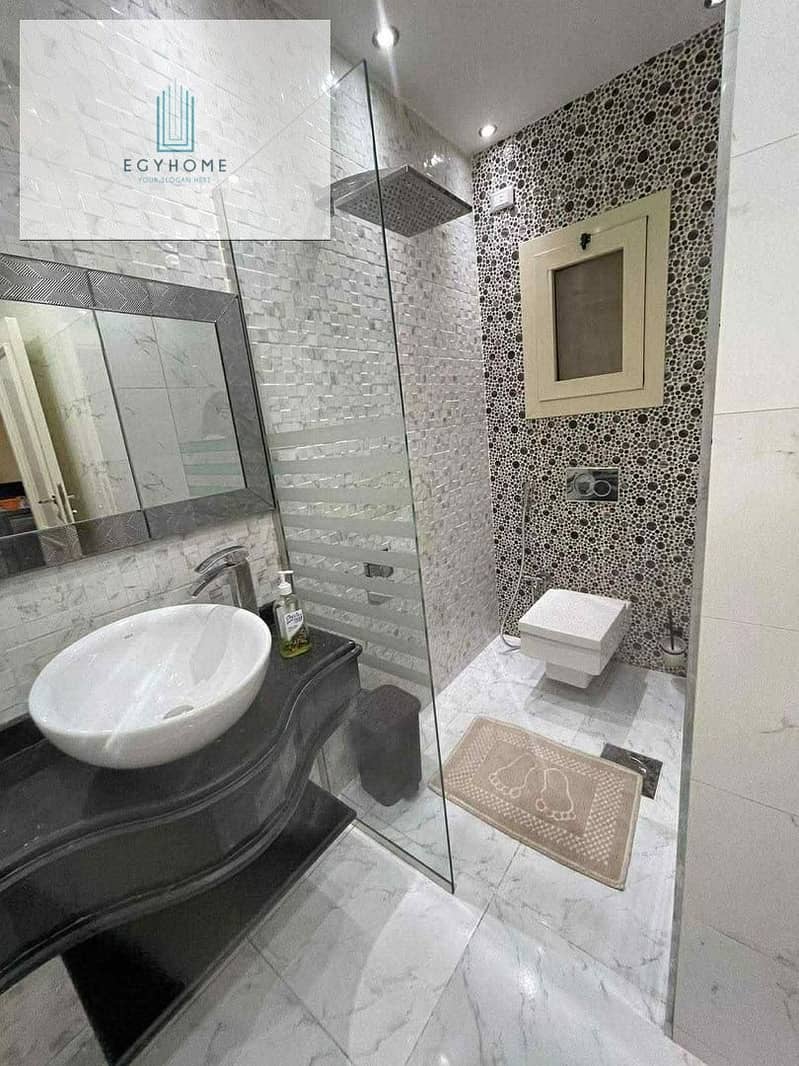 12 a4de776f-1900-4093-812a-b9b2bdff2a99. jpg