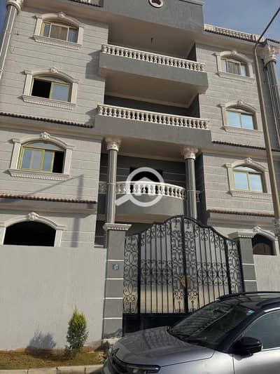 عقار سكني آخر 5 غرف نوم للبيع في حدائق اكتوبر، الجيزة - IMG-20251224-WA0019. jpg