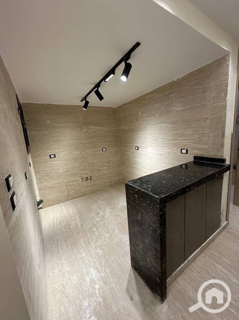 11 655852c6-d5a2-40d5-8693-03467709cbb3. jpg