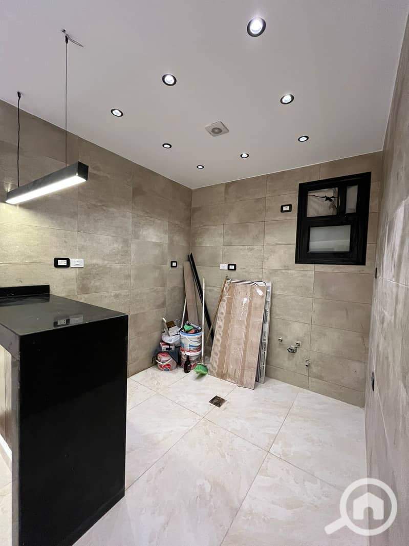 6 37591791-c01d-4b9d-bea2-04232cc9924c. jpg