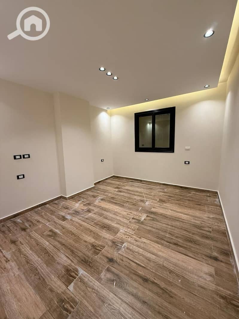 3 01bd98d8-c5e8-4b45-a424-6514b40f1690. jpg