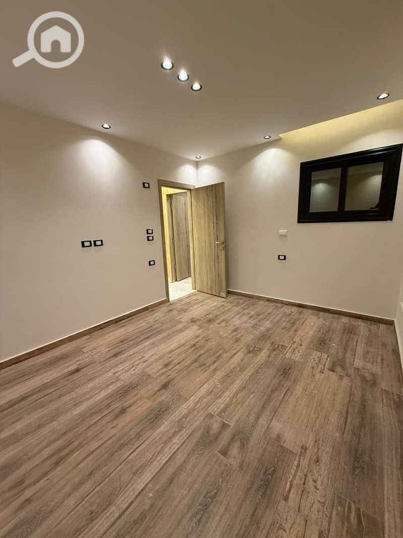 13 833c263d-36cb-4426-8ffb-539b38ac9c91. jpg