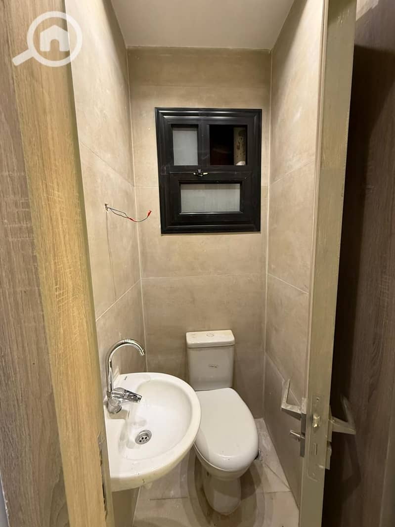 18 c8fc180f-e126-4b88-b231-b2ec86242617. jpg