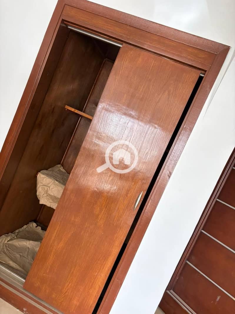 9 31d3b32e-7612-4188-a90a-baa089a5a8c6. jpg