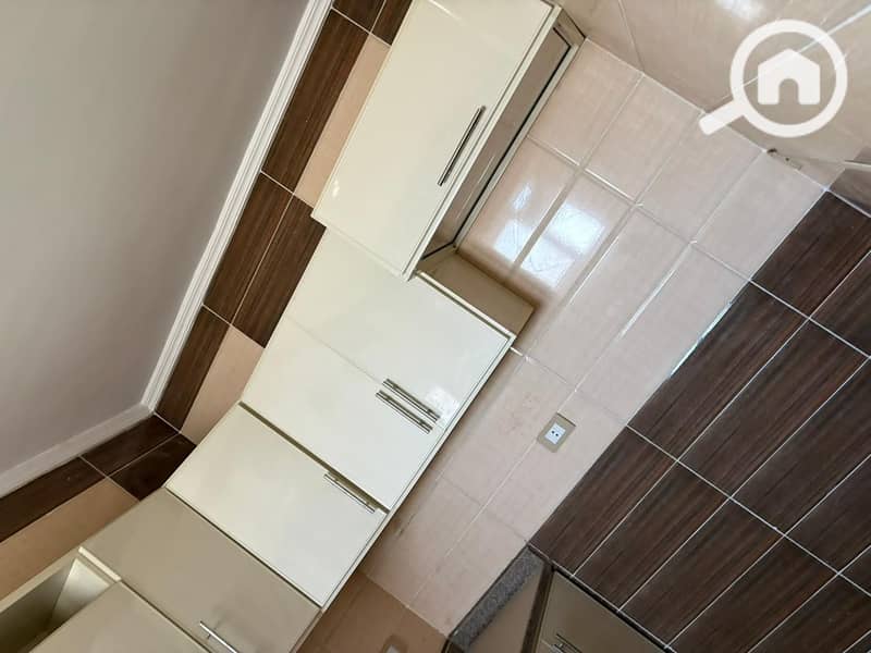 10 44bf0eca-32fe-4197-9a8f-9ec5355b6dce. jpg