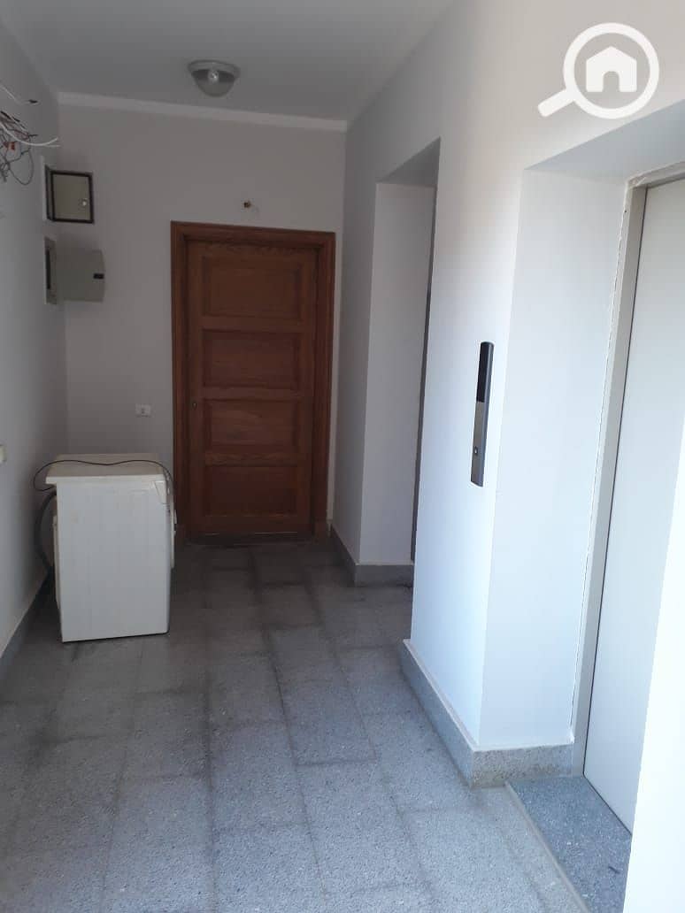 7 7adb3511-96e2-4593-86ee-c6e8787cafac. jpg