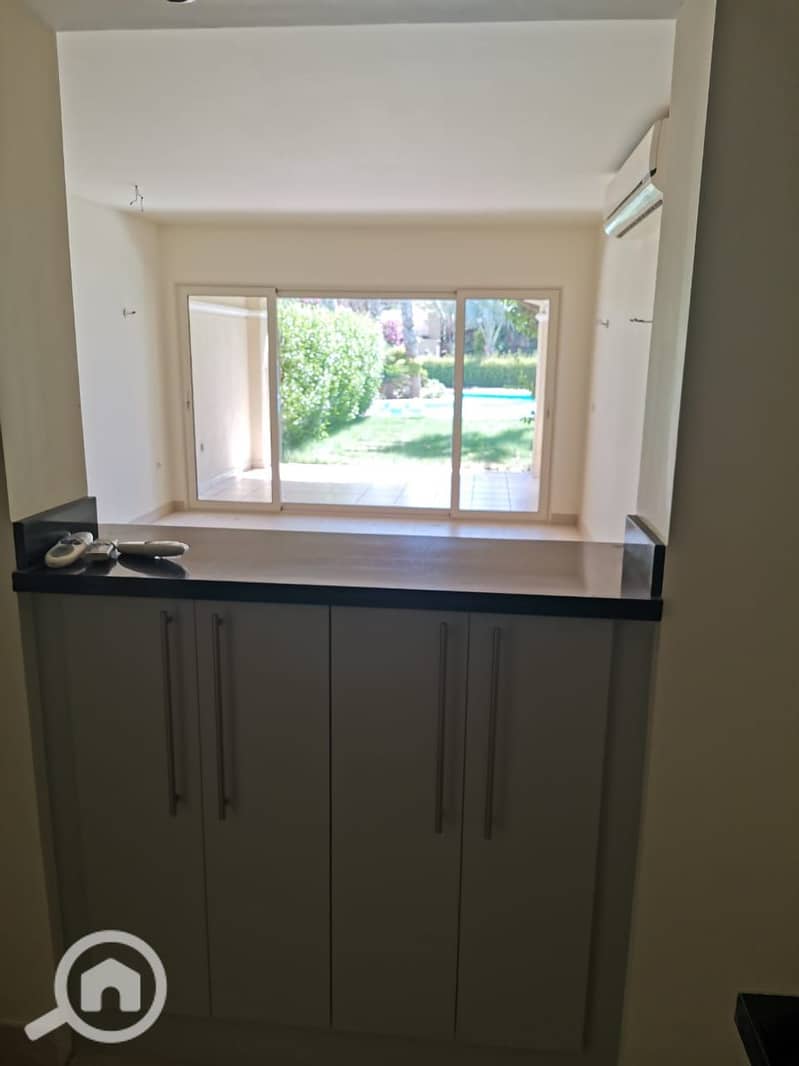 10 f519f672-1cf0-40ff-b186-af134d539e52. jpg