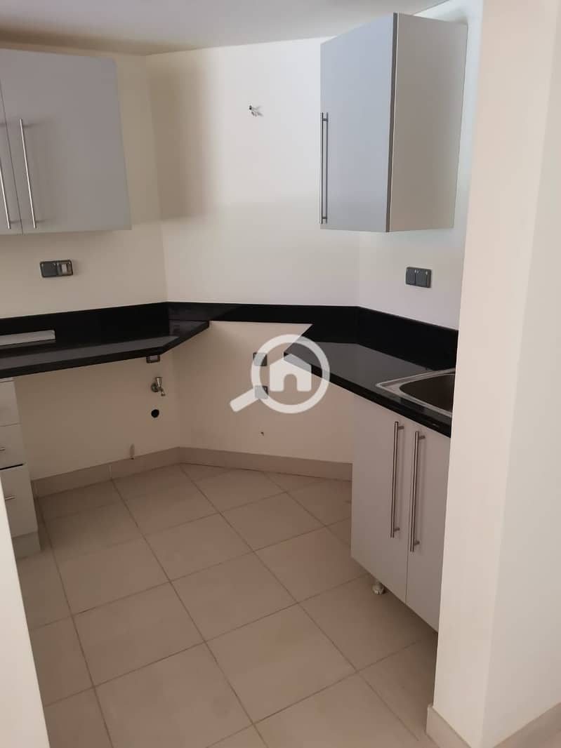 2 WhatsApp Image 2025-12-28 at 23.00. 58. jpeg