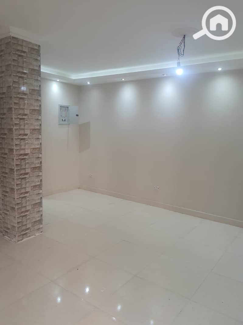 4 WhatsApp Image 2025-12-15 at 11.57. 32 (2). jpeg