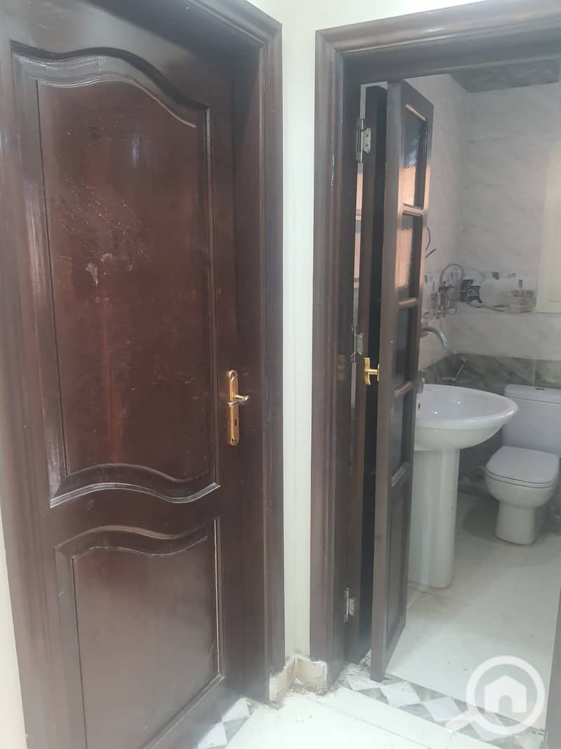 12 WhatsApp Image 2025-12-15 at 11.57. 30 (2). jpeg