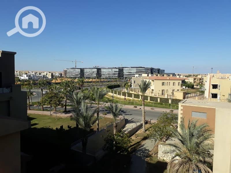 4 WhatsApp Image 2025-12-28 at 22.56. 44 (1). jpeg