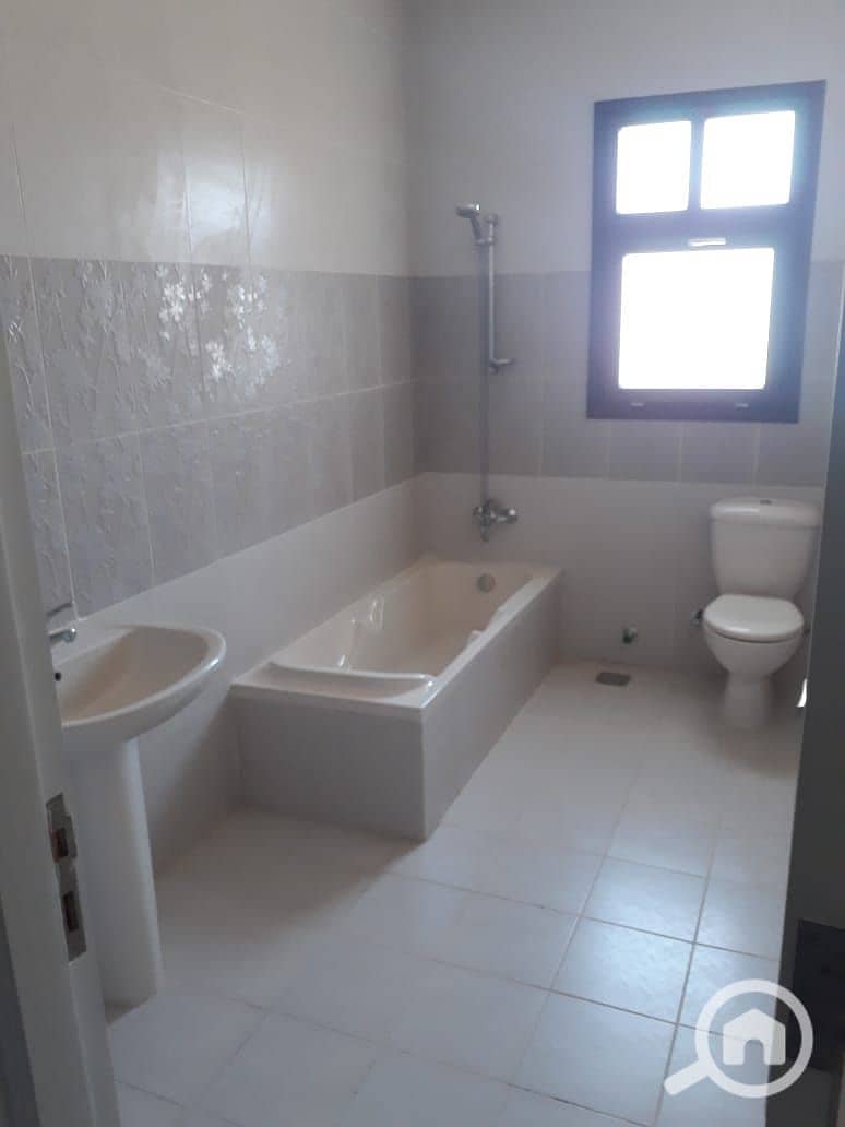 8 WhatsApp Image 2025-12-28 at 22.56. 47. jpeg