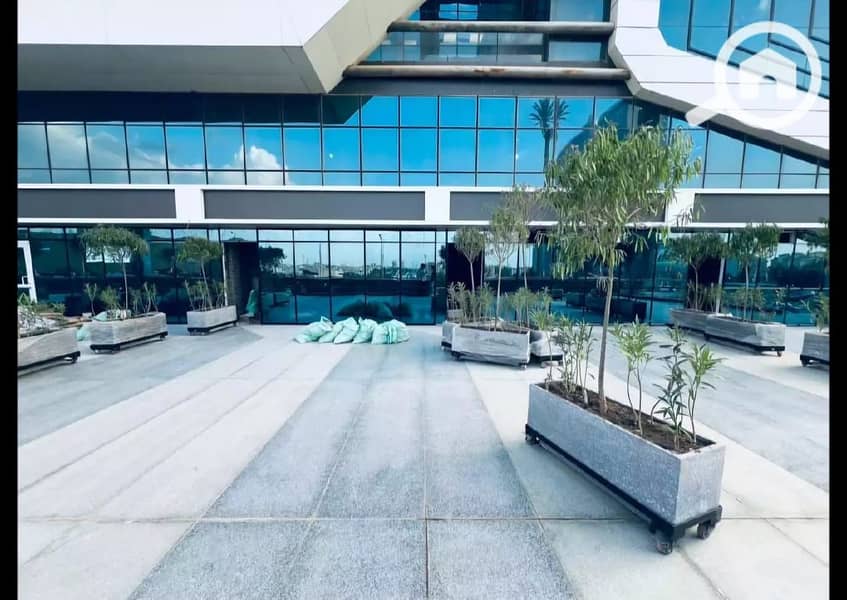 6 ea3c2a12-7337-44a2-a6b2-3d6248e66d6c. jpeg