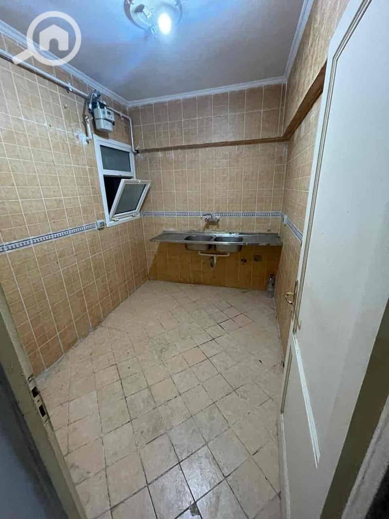 2 408b5058-633c-4a77-8578-b60f2a6adcc7. jpg