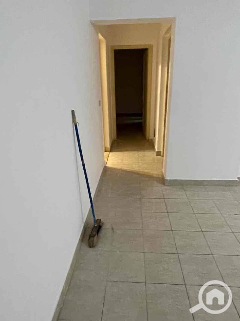 4 5dd41ef5-4059-43db-ad3e-77b37399158a. jpg