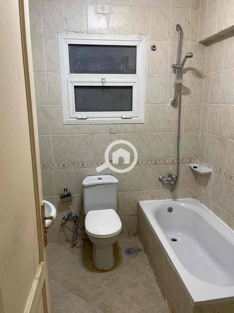 5 d1bd9aec-24e2-4fb7-82e8-b06fe5a081ba. jpg